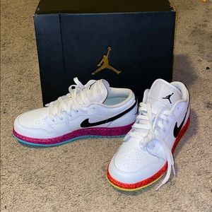 7Y Air Jordan 1 Low Grades